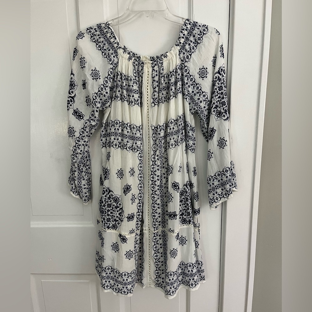 ZARA Trafaluc Boho Embroidered Blue White Off Shoulder Dress Size Medium Beachy